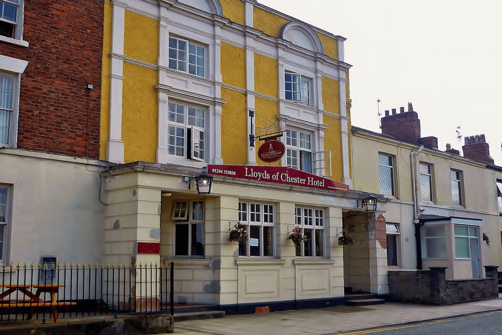 Lloyds of Chester Hotel logo