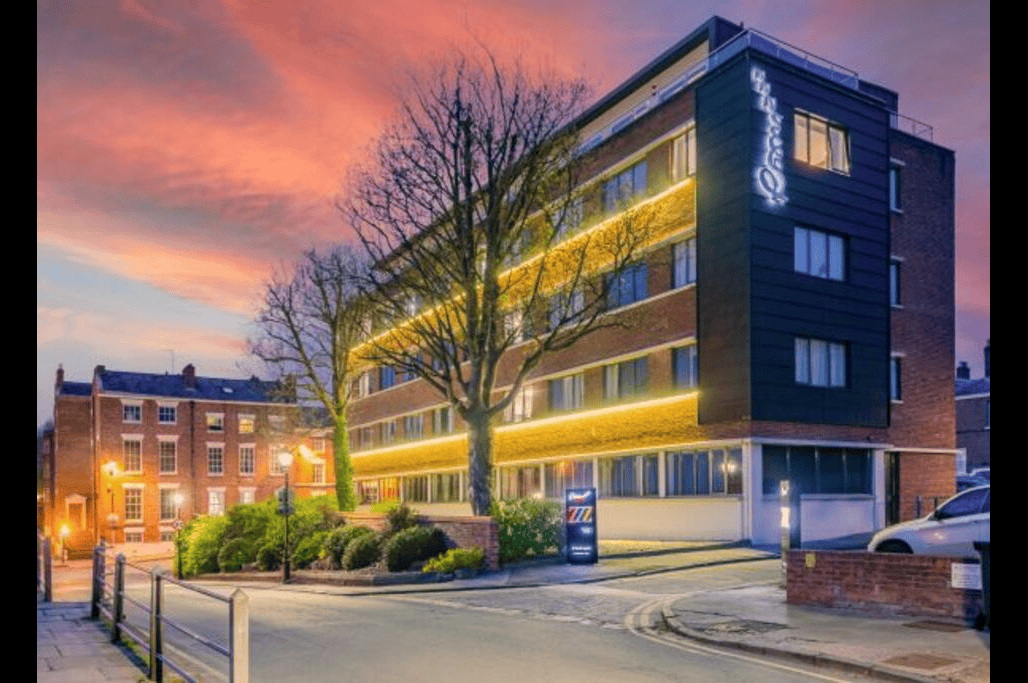 Roomzzz Hotel — Subcontracted via Leisure Guard logo